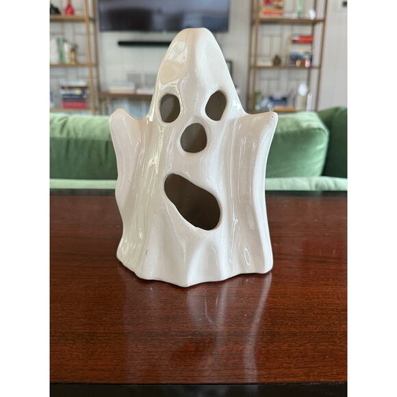 White Ceramic Ghost Suitable for Candles and Fairy Lights Halloween Decor - Picture 1 of 5